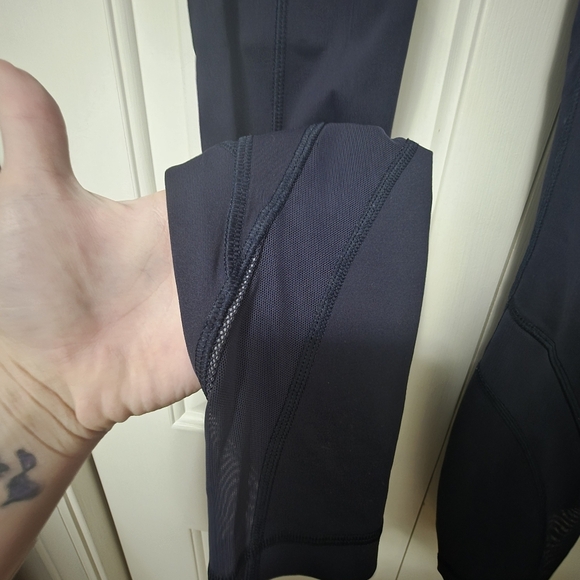 Lululemon Inspire Tight II Navy Leggings Size 2 - Picture 5 of 15